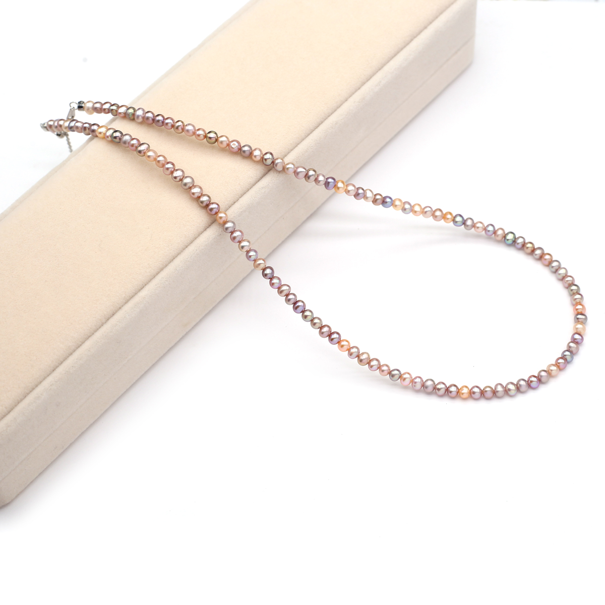 Women'S Accessories And Jewelry - Naszyjnik z prawdziwych naturalnych pereł słodkowodnych