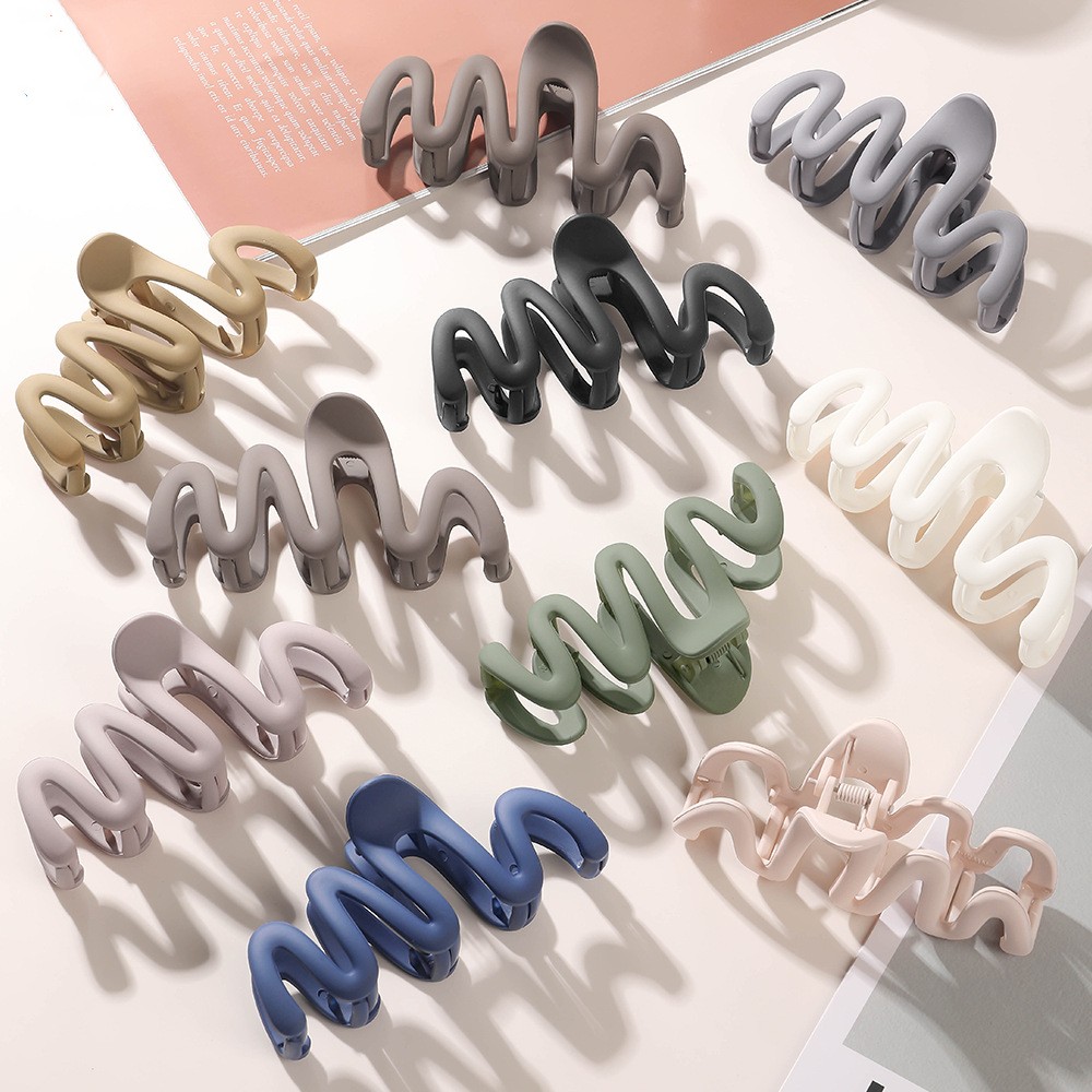 Nowe modne duże matowe spinki  – Women Accessories In Wholesale recenzja i cena
