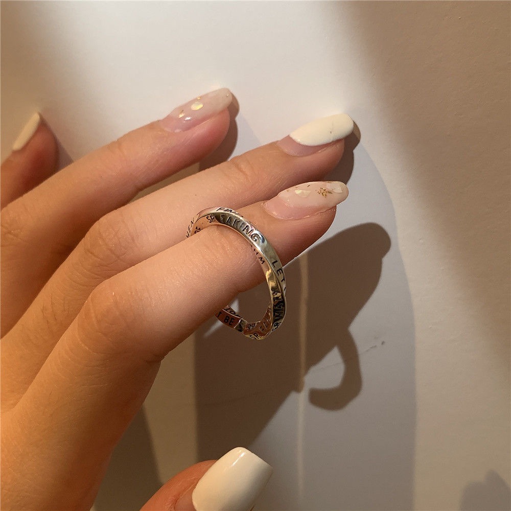 Pierścionek otwarty z motywem  – Women Accessories In English recenzja i cena